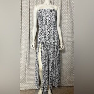 Forever 21 Black and White Midi Dress